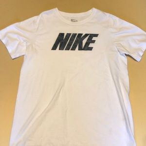 Nike t shirt